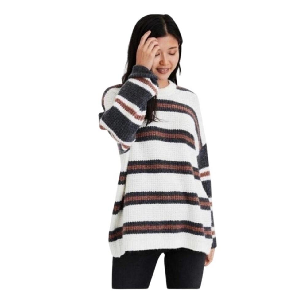 American Eagle Stripped Chunky Sweater - Medium
